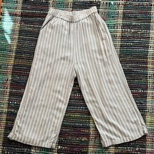 AMERICAN EAGLE FLOWY PANTS!!